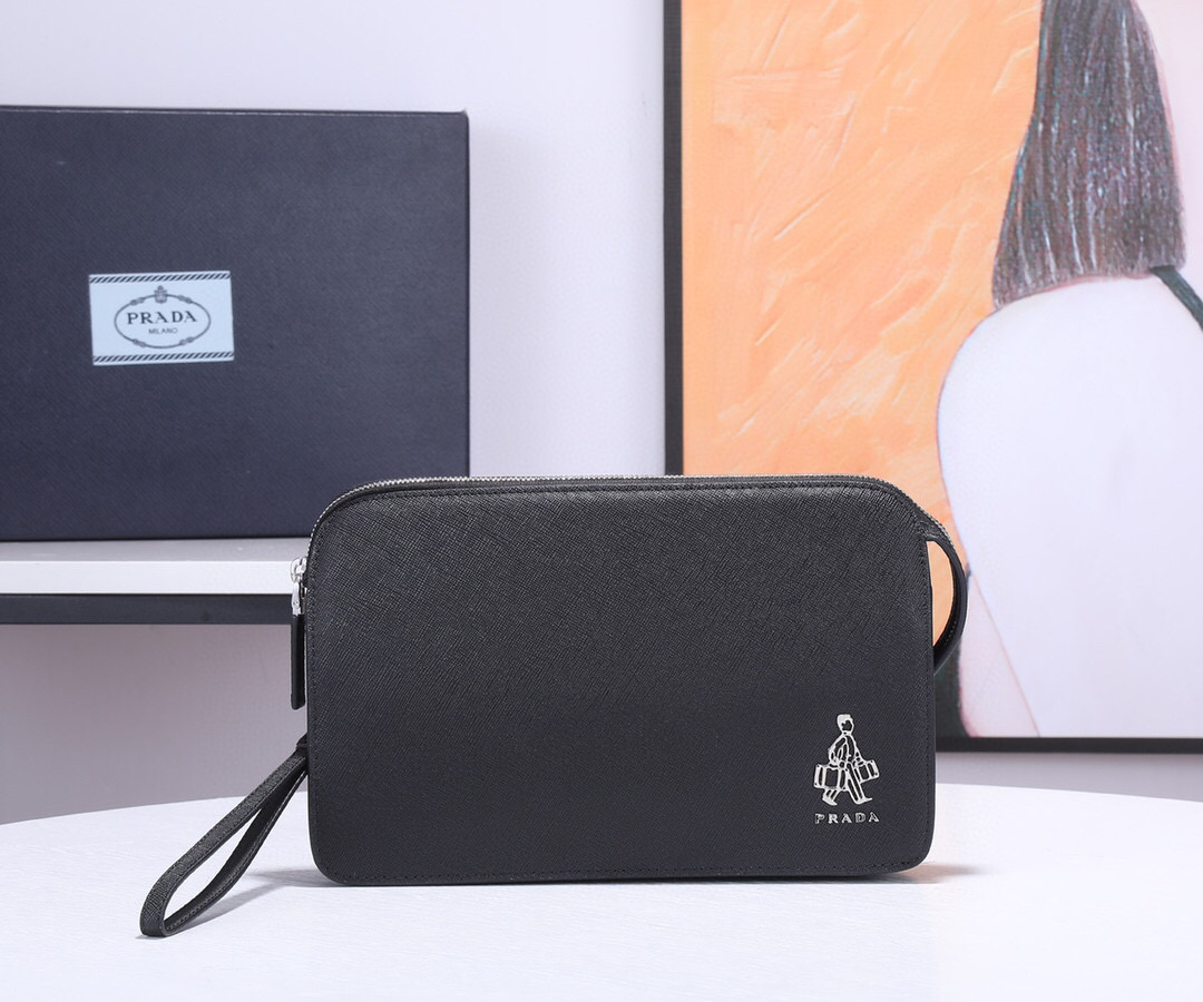 프라다 클러치백
