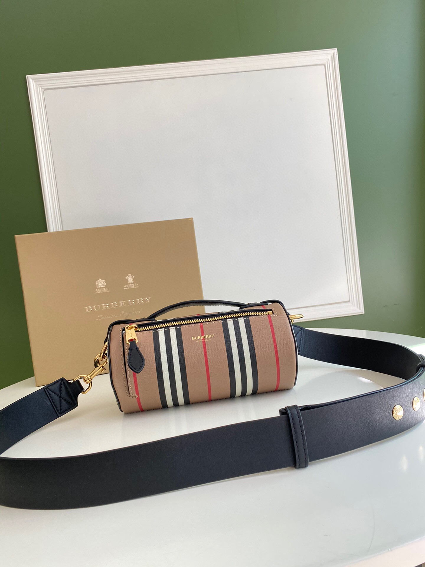 버버리 크로스백 여자가방