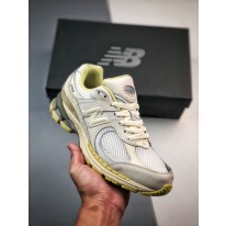 뉴발란스 2002 남녀공용 신발 운동화 스니커즈