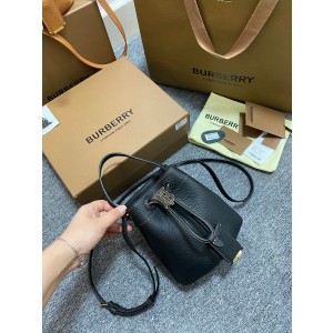 버버리 여자가방 미니 1841