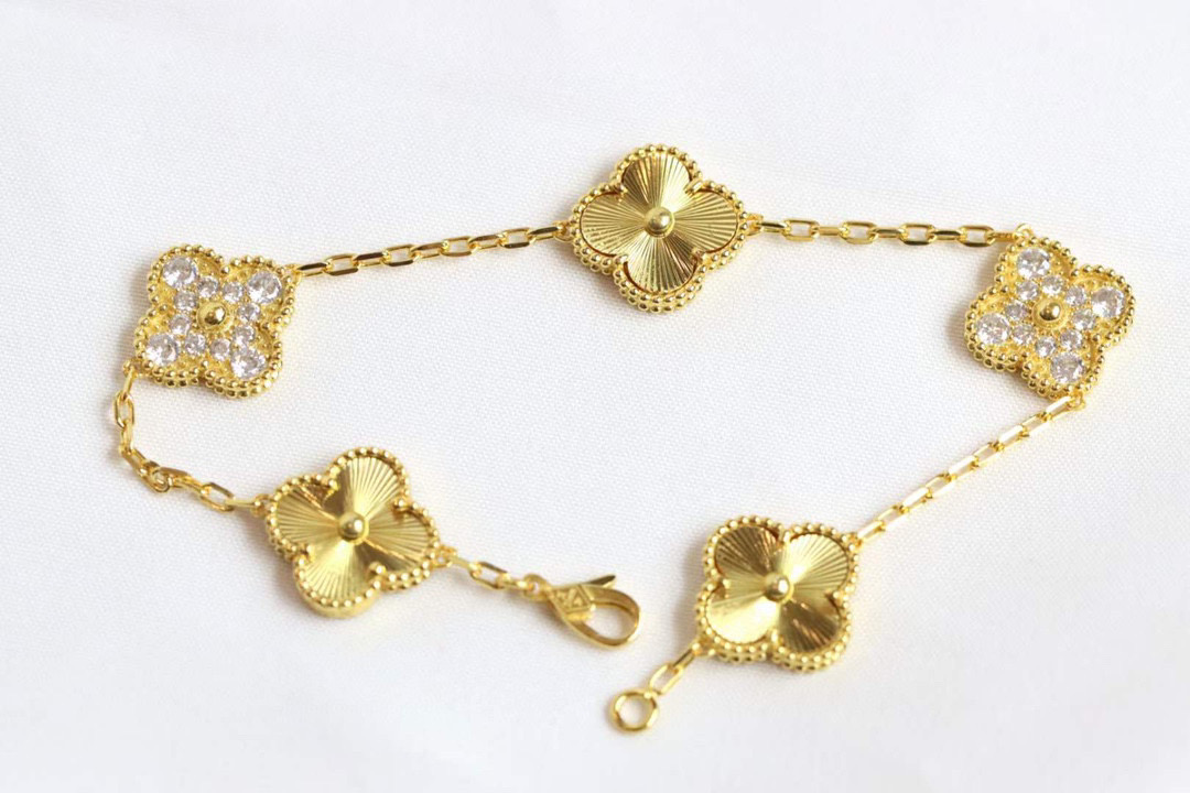 반클리프앤아펠 팔찌