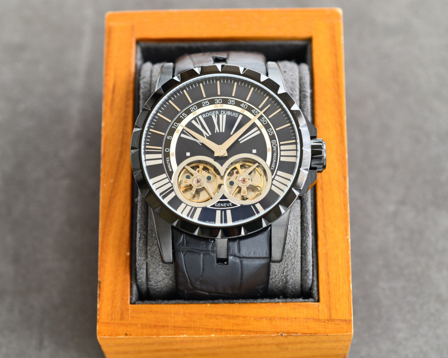 로저드뷔 A급 남자시계 3컬러