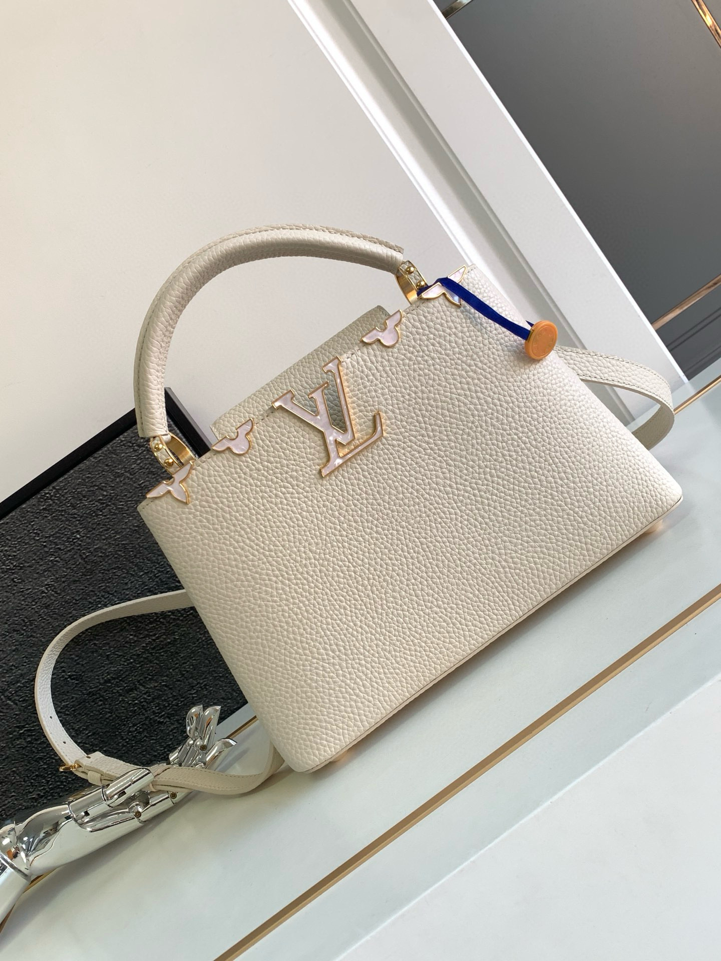 루이비통 여자가방 미듐 M23263