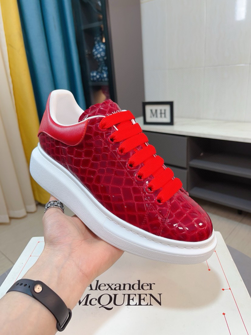 알렉산더 맥퀸 남녀공용 신발 운동화