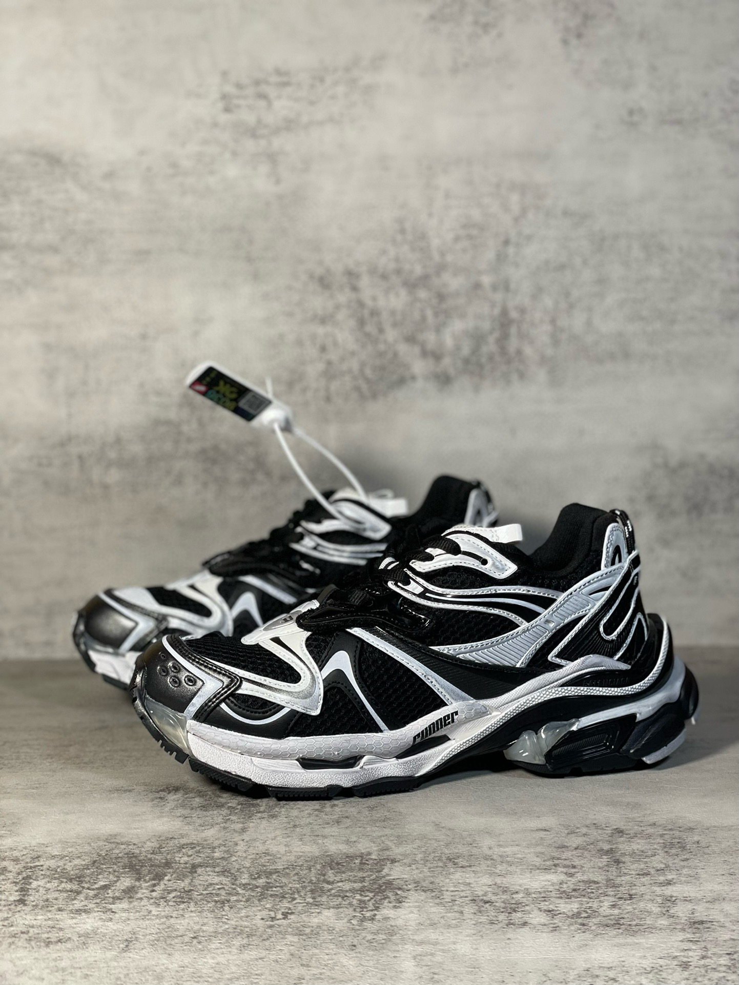 발렌시아가 러너 남여공용 운동화 신발 스니커즈