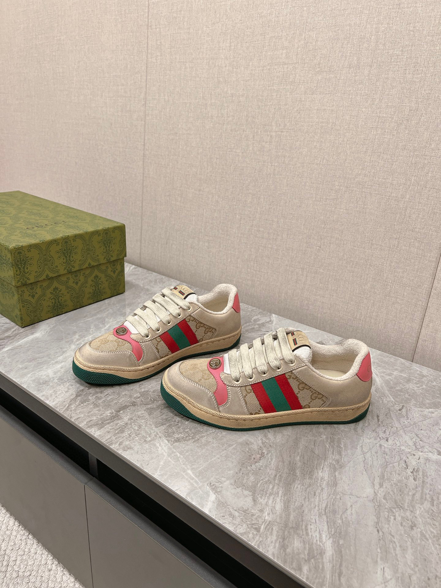 구찌 남녀공용 신발 운동화