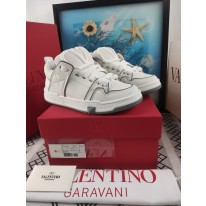 발렌티노 남녀공용 스니커즈 신발 운동화