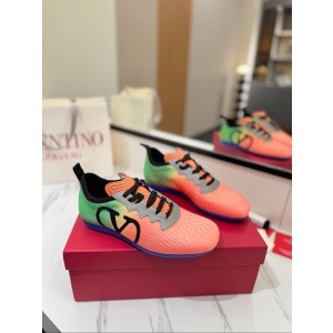 발렌티노 남녀공용 스니커즈 신발 운동화