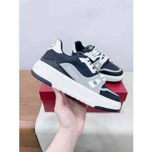 발렌티노 남녀공용 스니커즈 신발 운동화