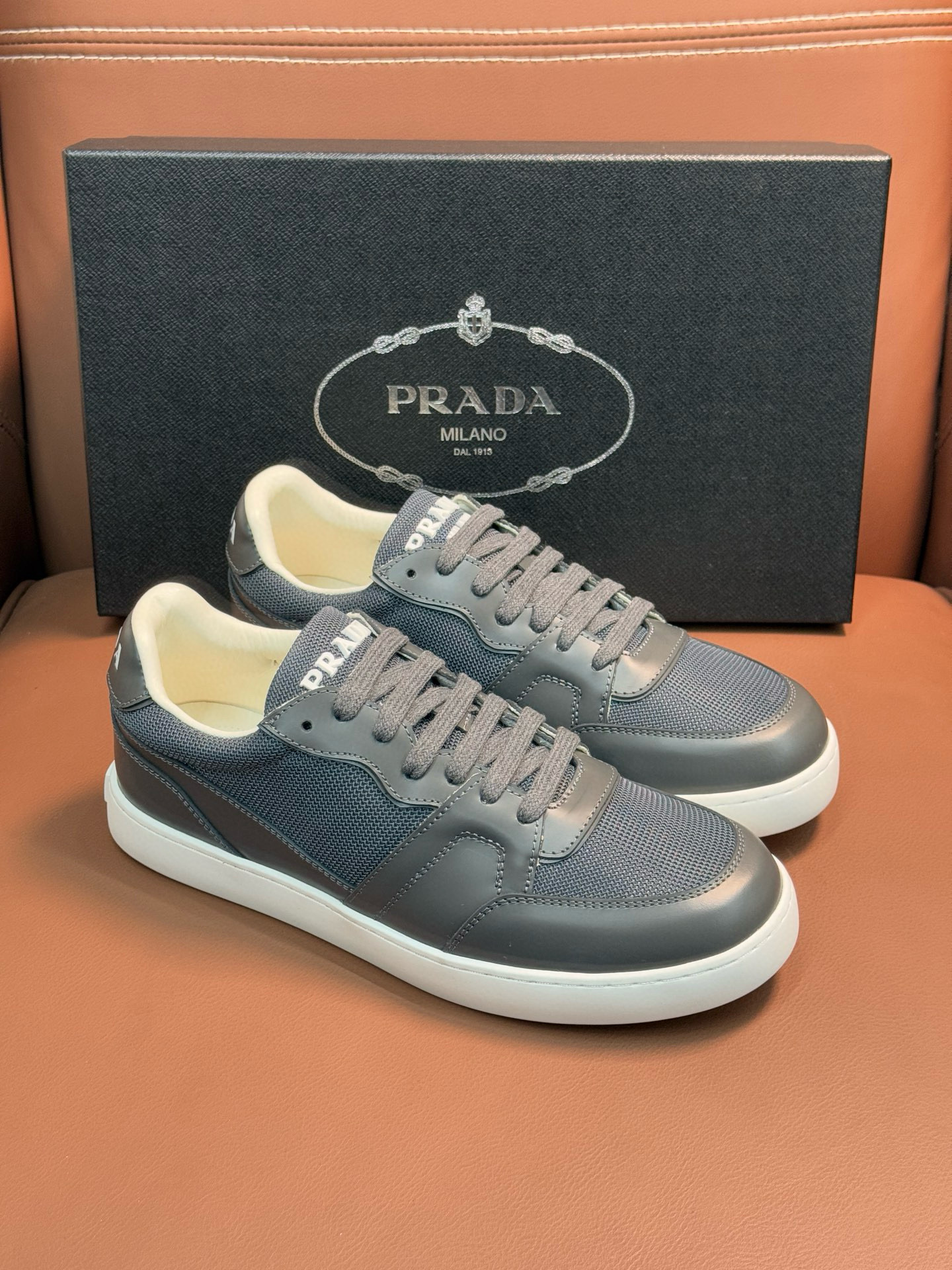 프라다 남자 스니커즈 신발 운동화