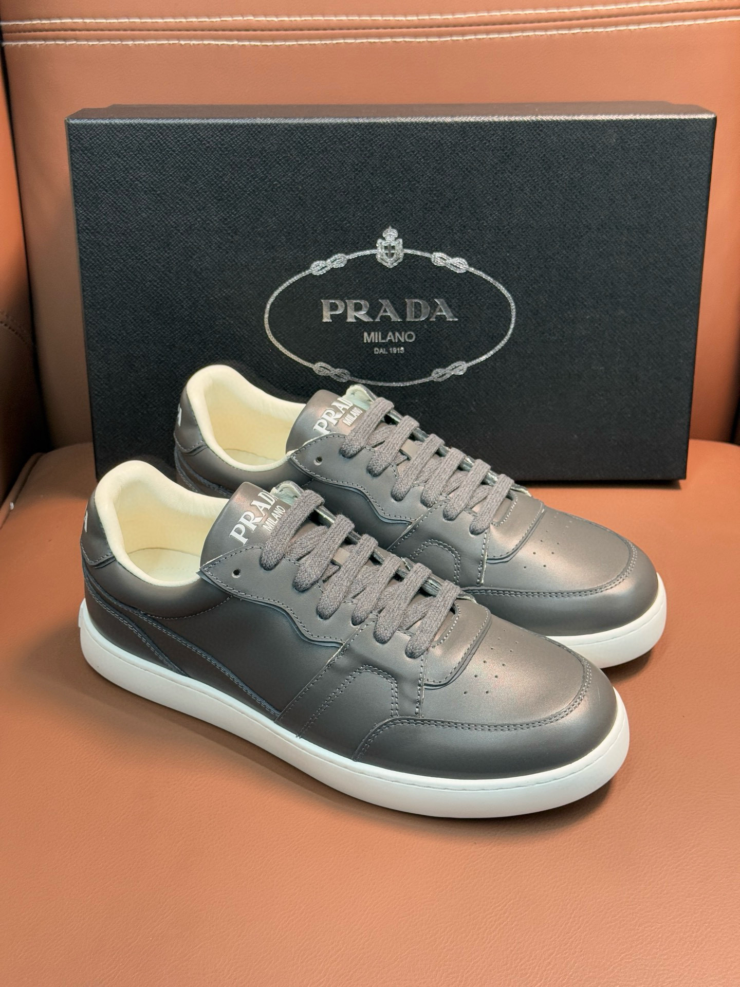 프라다 남자 스니커즈 신발 운동화