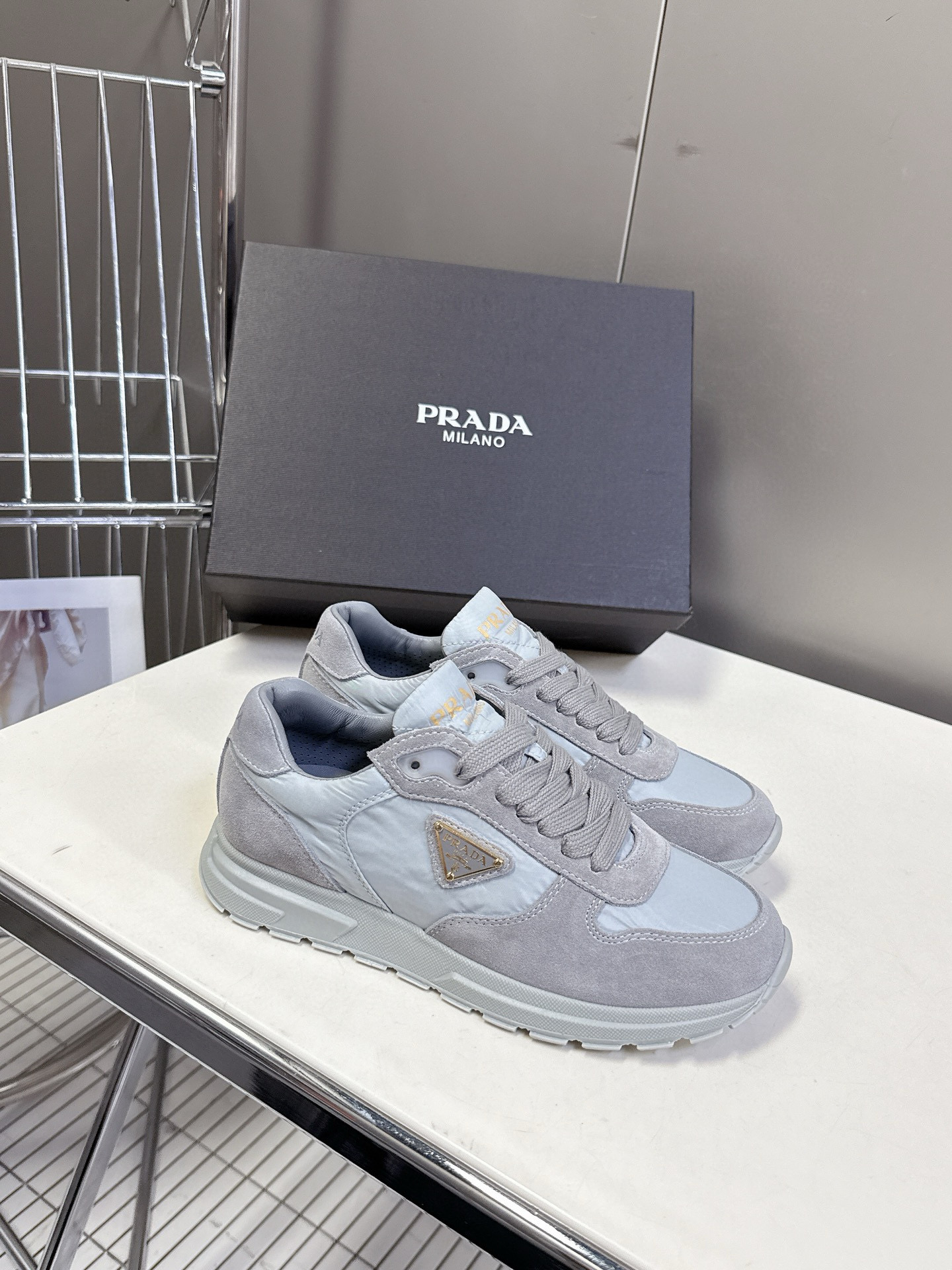 프라다 여자 스니커즈 신발 운동화