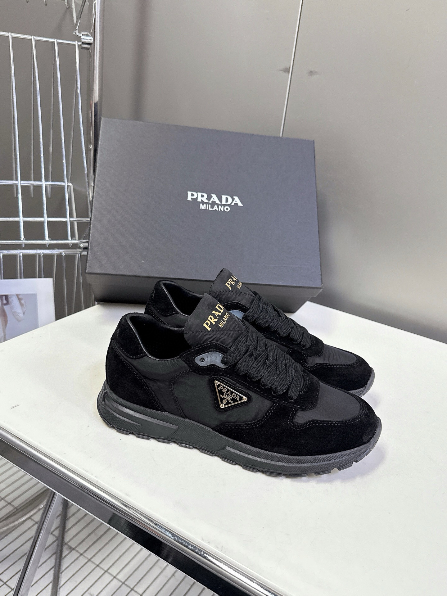 프라다 여자 스니커즈 신발 운동화