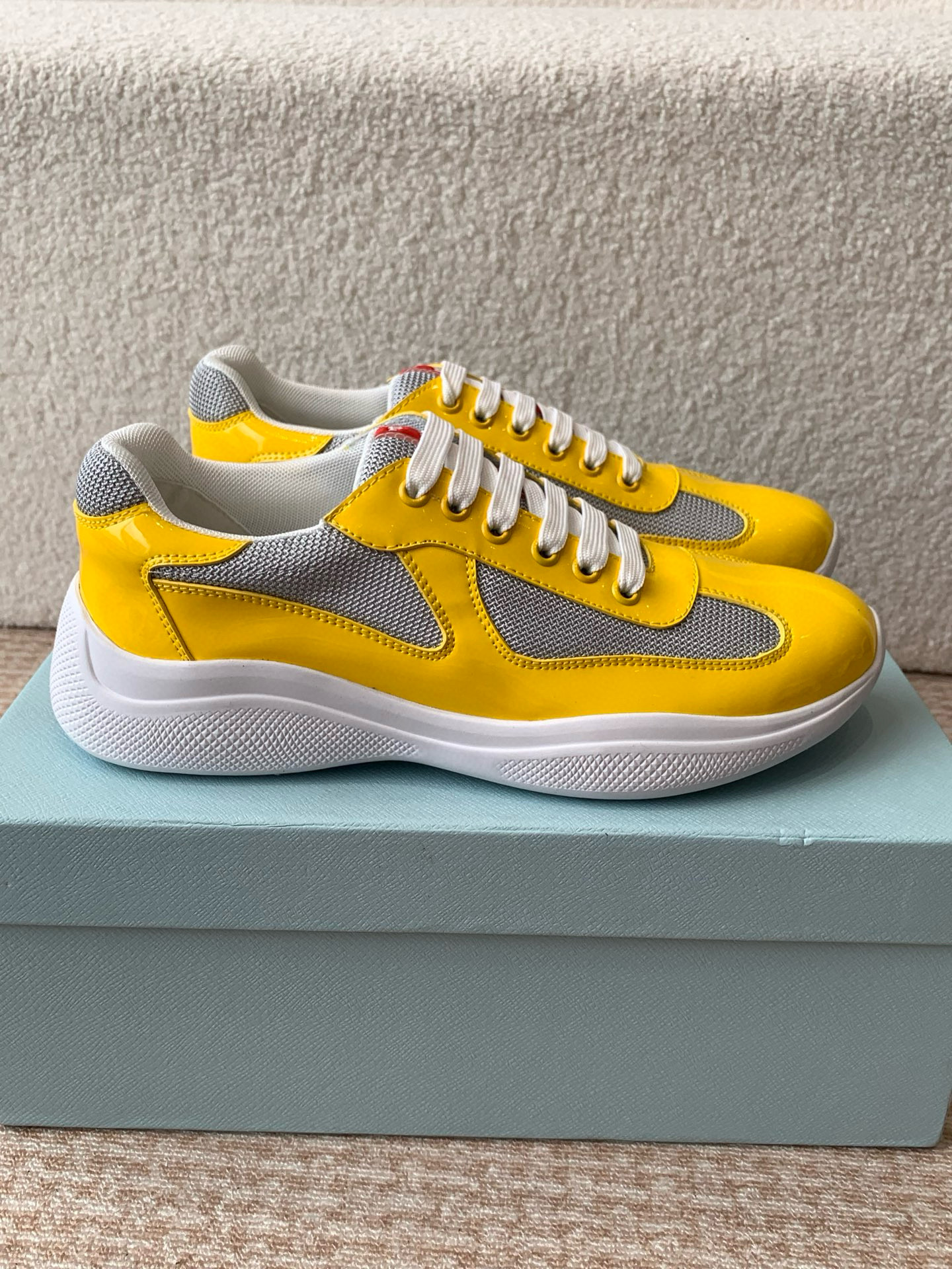 프라다 남녀공용 스니커즈 신발 운동화