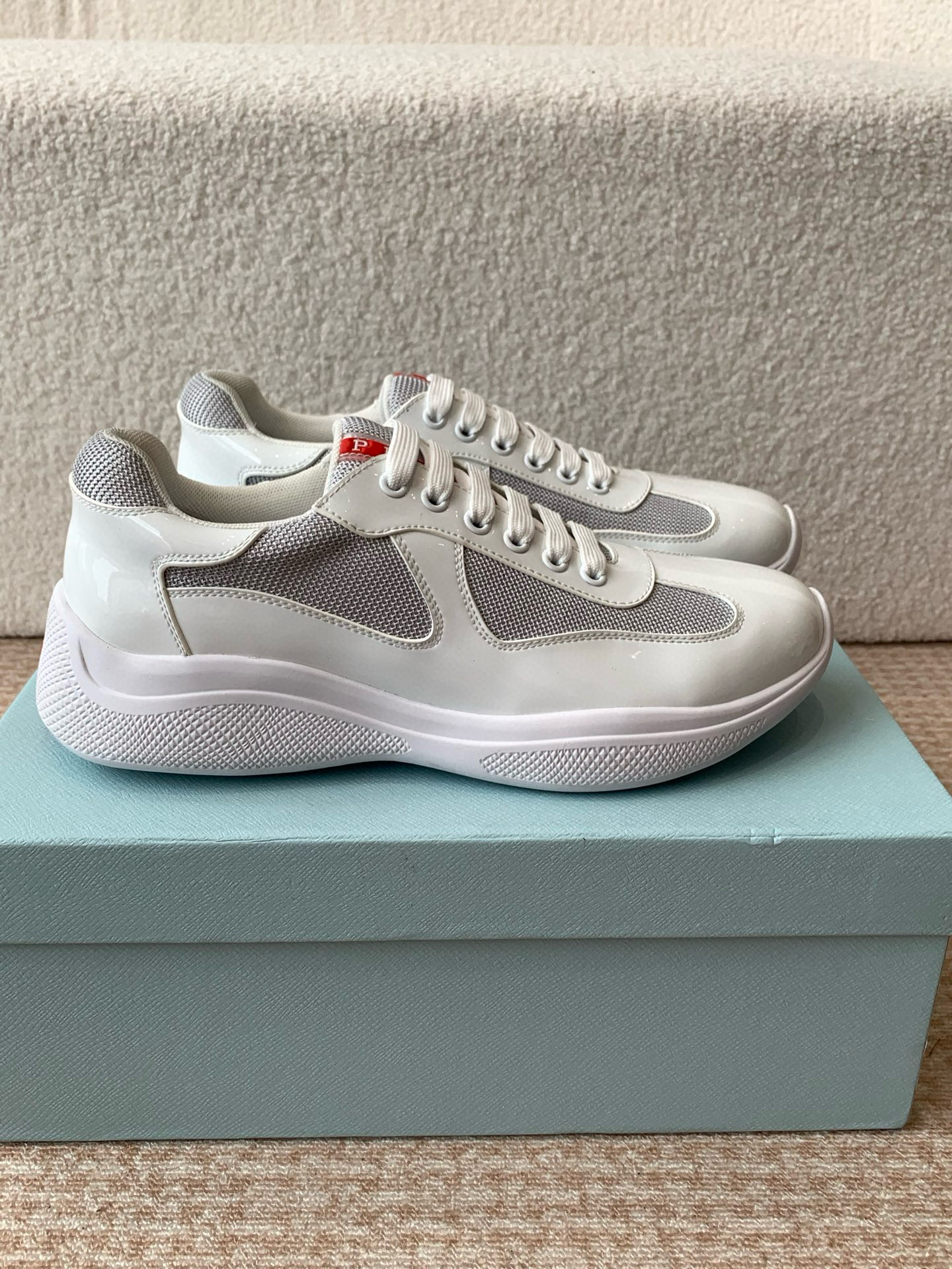 프라다 남녀공용 스니커즈 신발 운동화