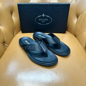 프라다 남자 슬리퍼