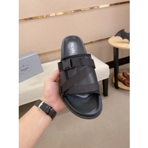 프라다 남자 슬리퍼
