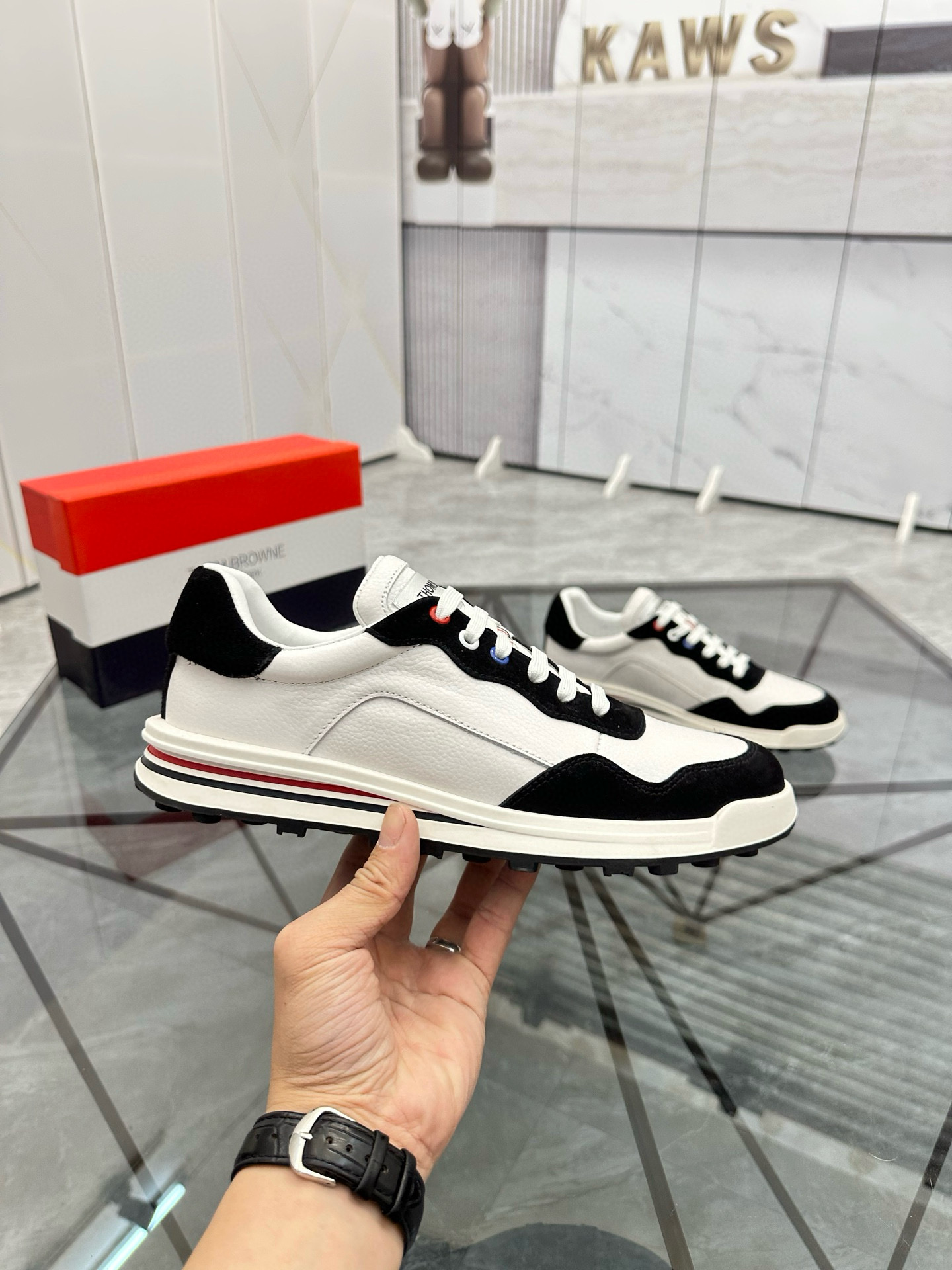 톰브라운 남자 신발 운동화 스니커즈