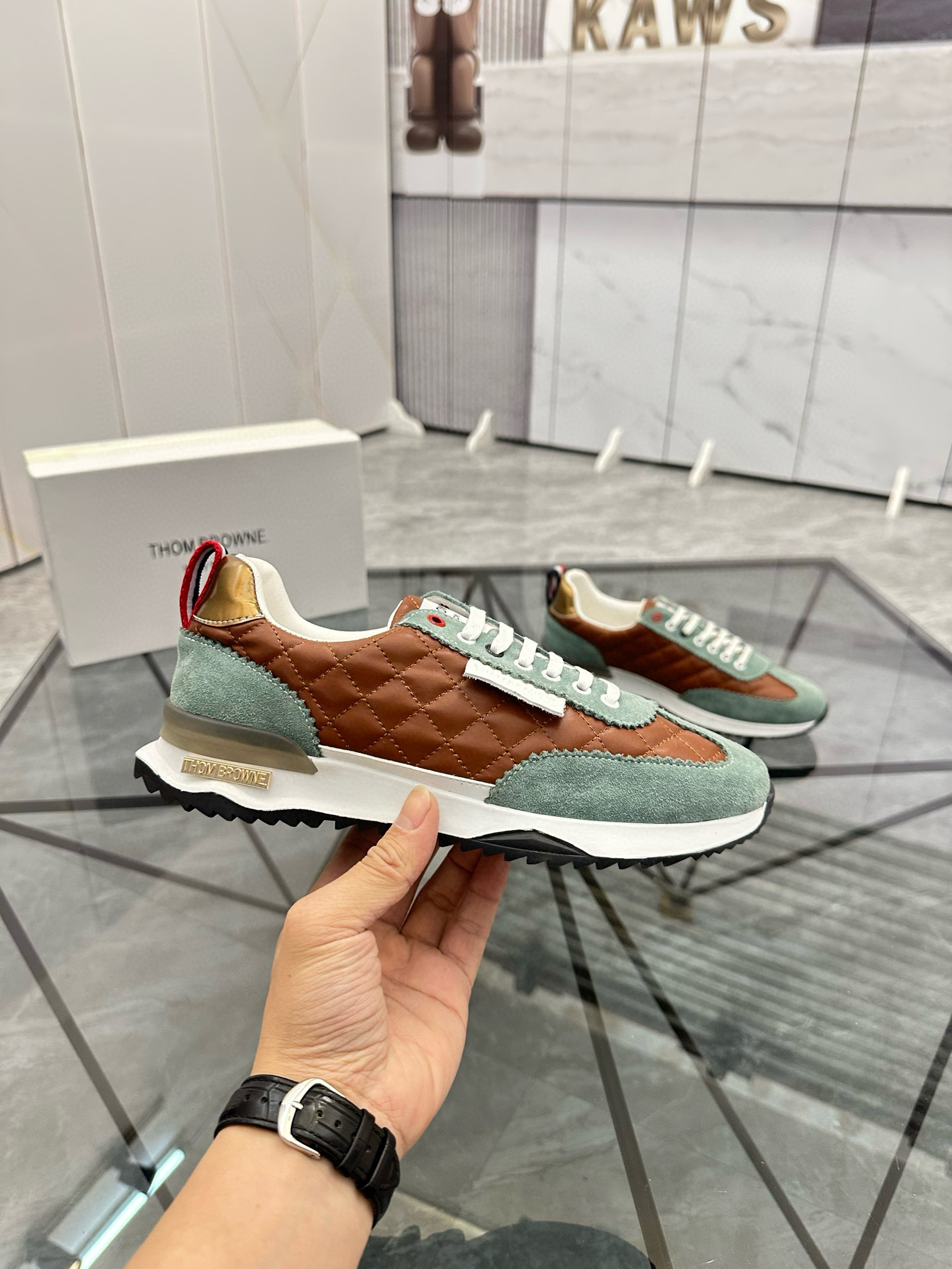 톰브라운 남자 신발 운동화 스니커즈