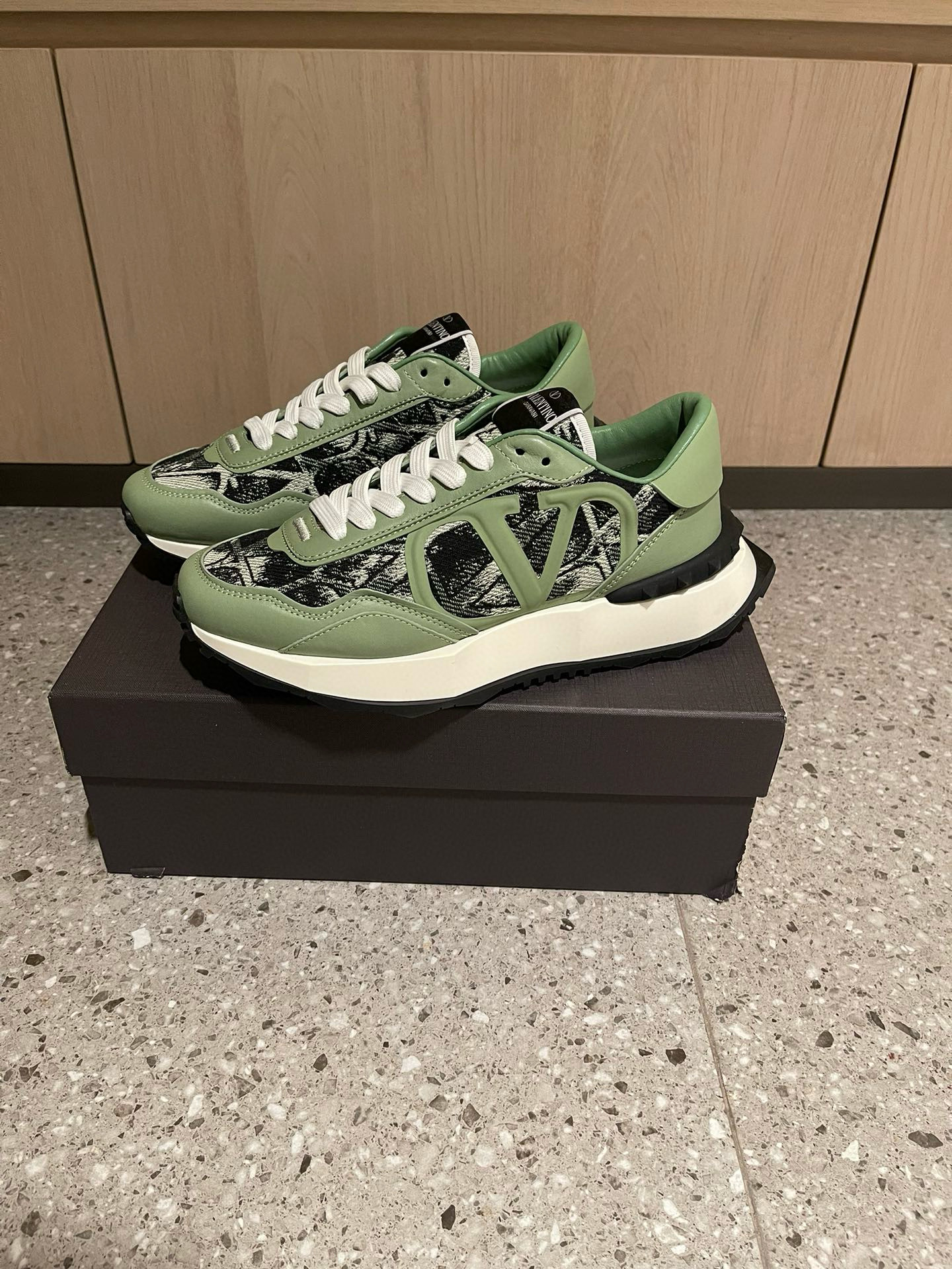 발렌티노 남자 신발 운동화 스니커즈