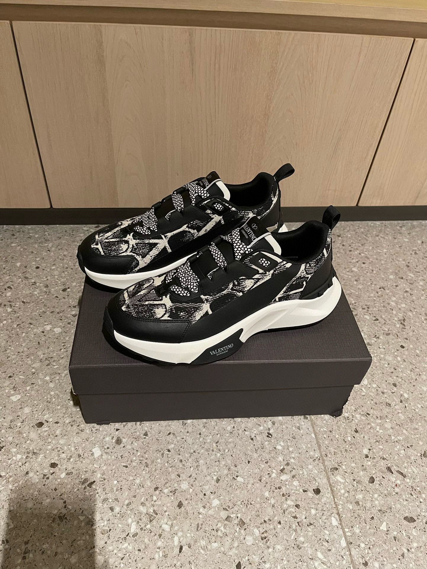 발렌티노 남자 신발 운동화 스니커즈