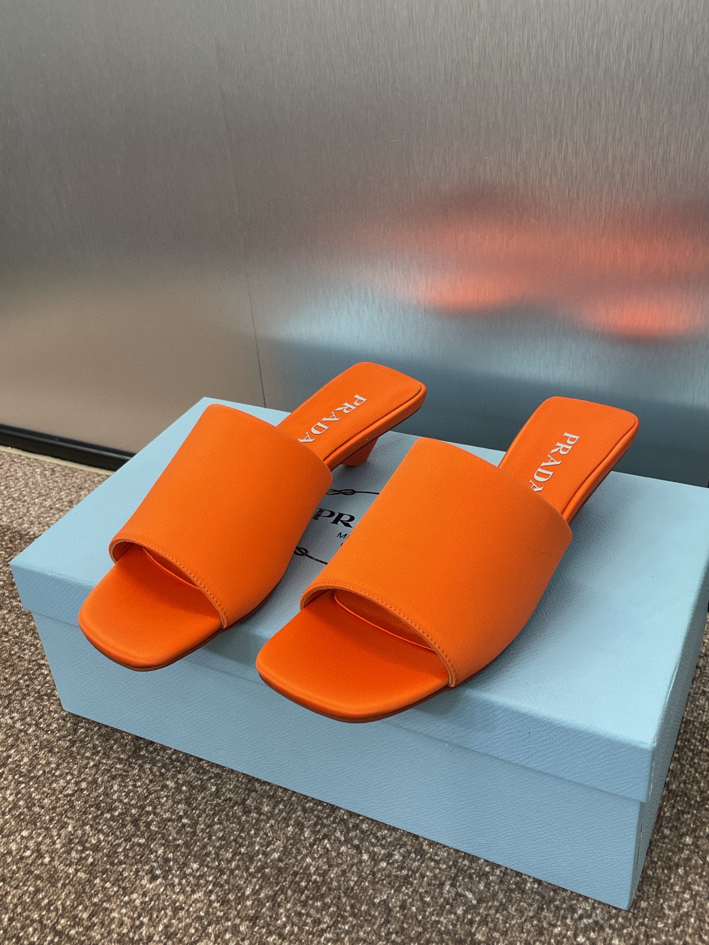 프라다 여자 슬리퍼 3.5cm