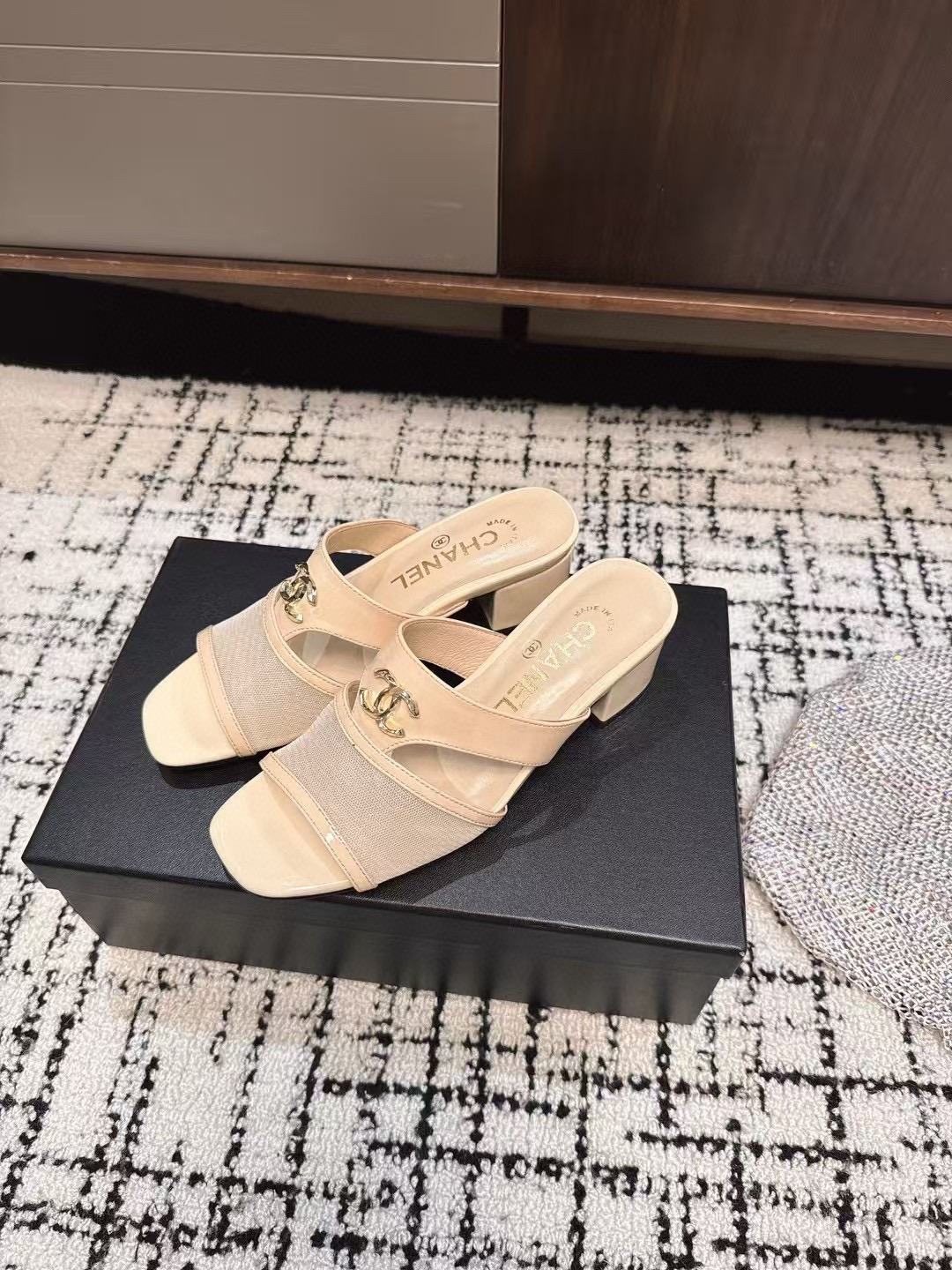 샤넬 여자 슬리퍼