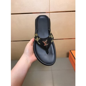루이비통 남자 슬리퍼