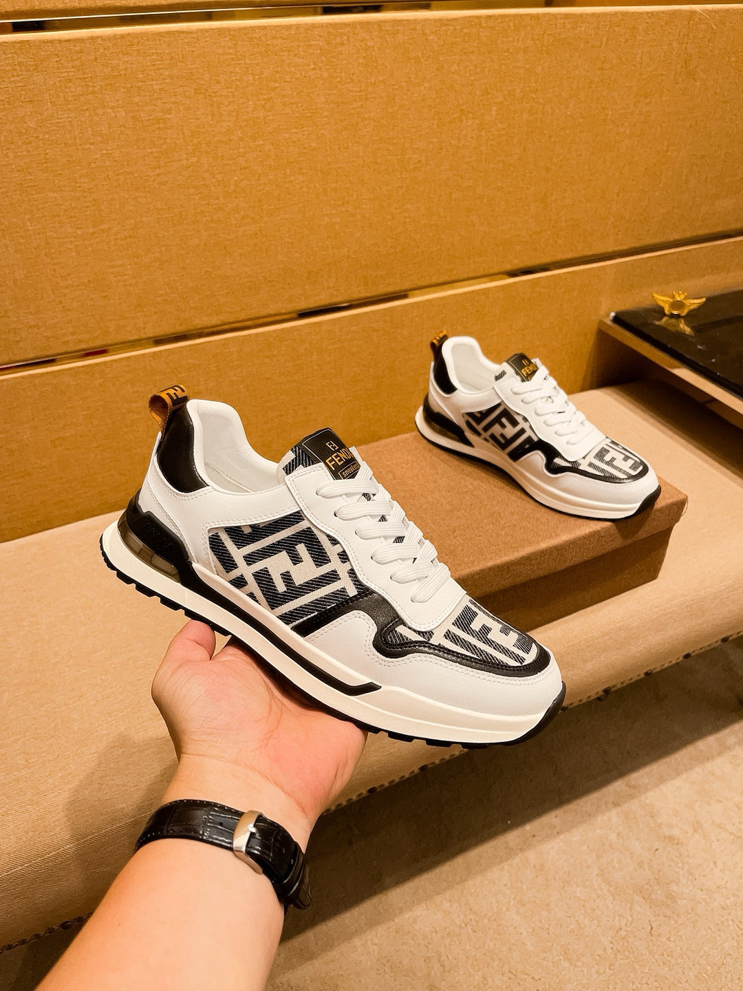 펜디 남자신발 운동화 스니커즈