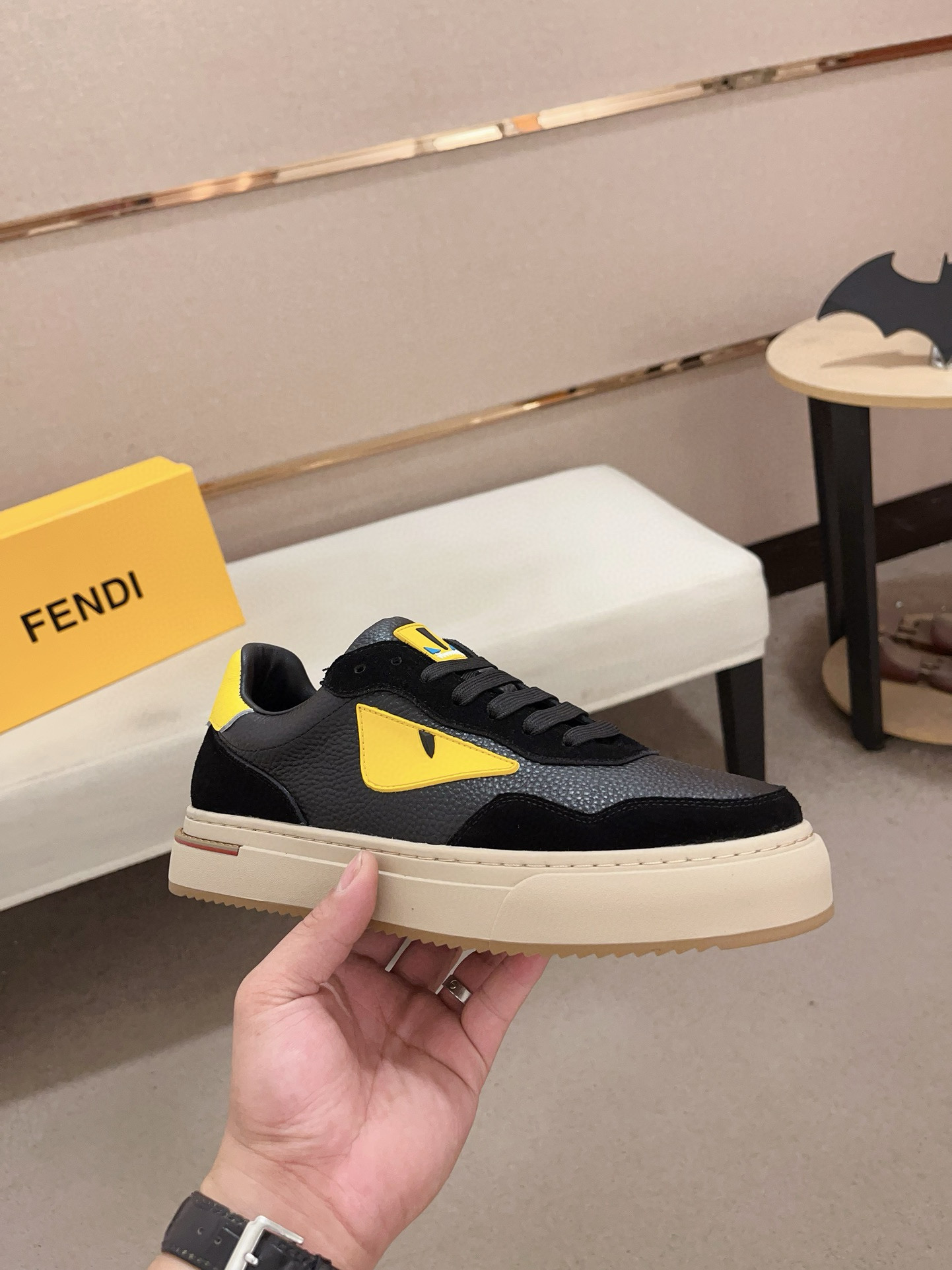 펜디 남자신발 운동화 스니커즈