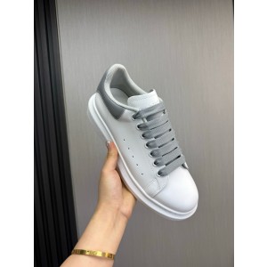 알렉산더 맥퀸 남녀공용 신발 운동화 스니커즈