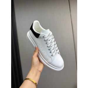 알렉산더 맥퀸 남녀공용 신발 운동화 스니커즈