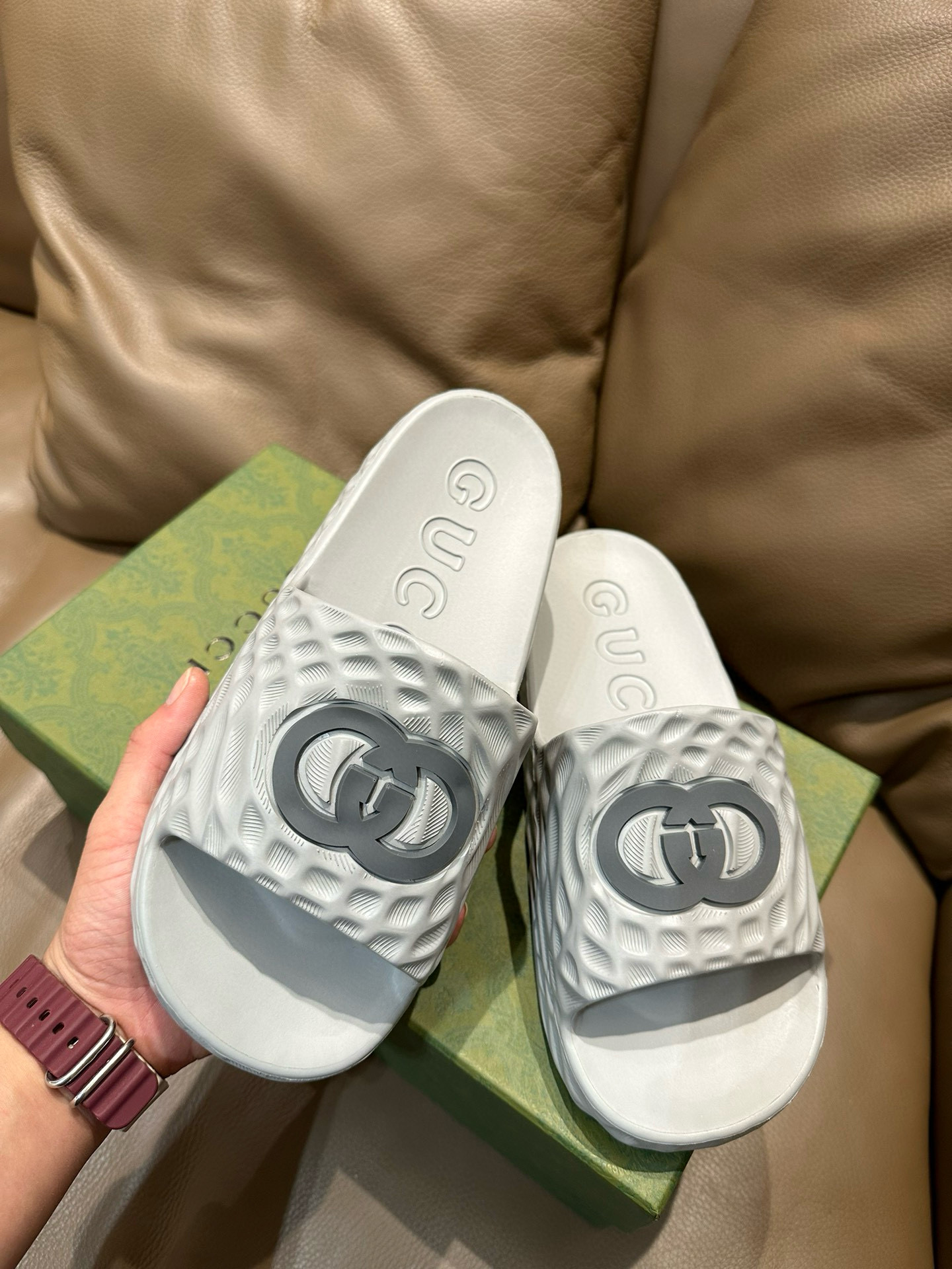 구찌 남녀공용 슬리퍼