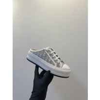 디올 여자 슬리퍼