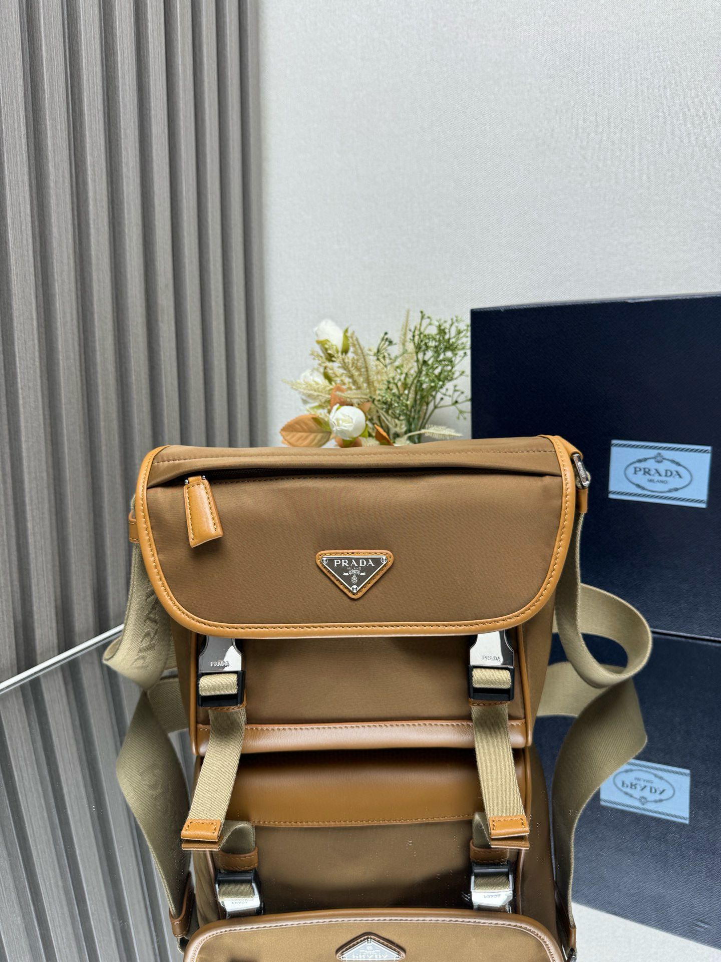 프라다 2VD066 남자가방