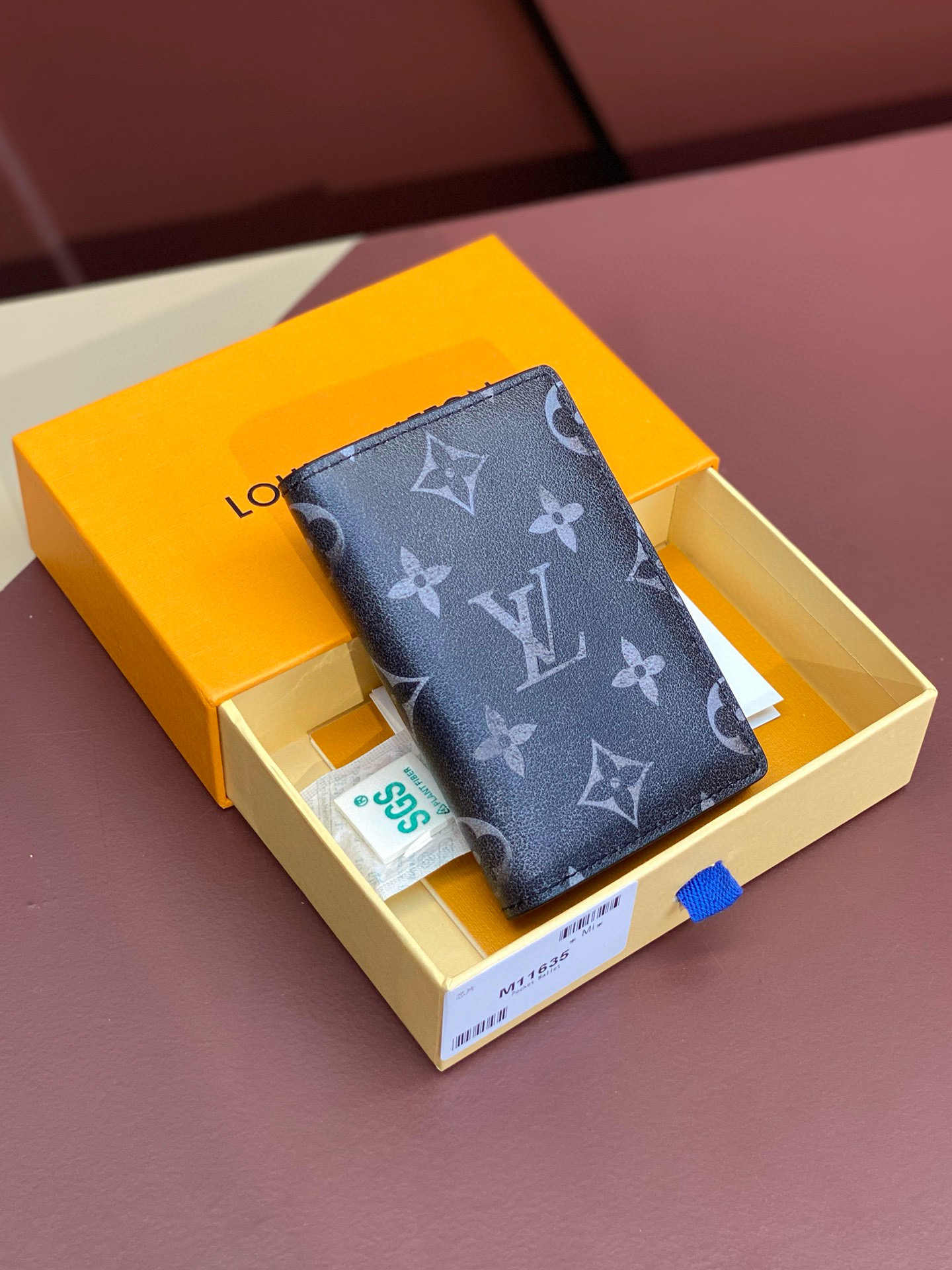 루이비통 남자 반지갑 M11635