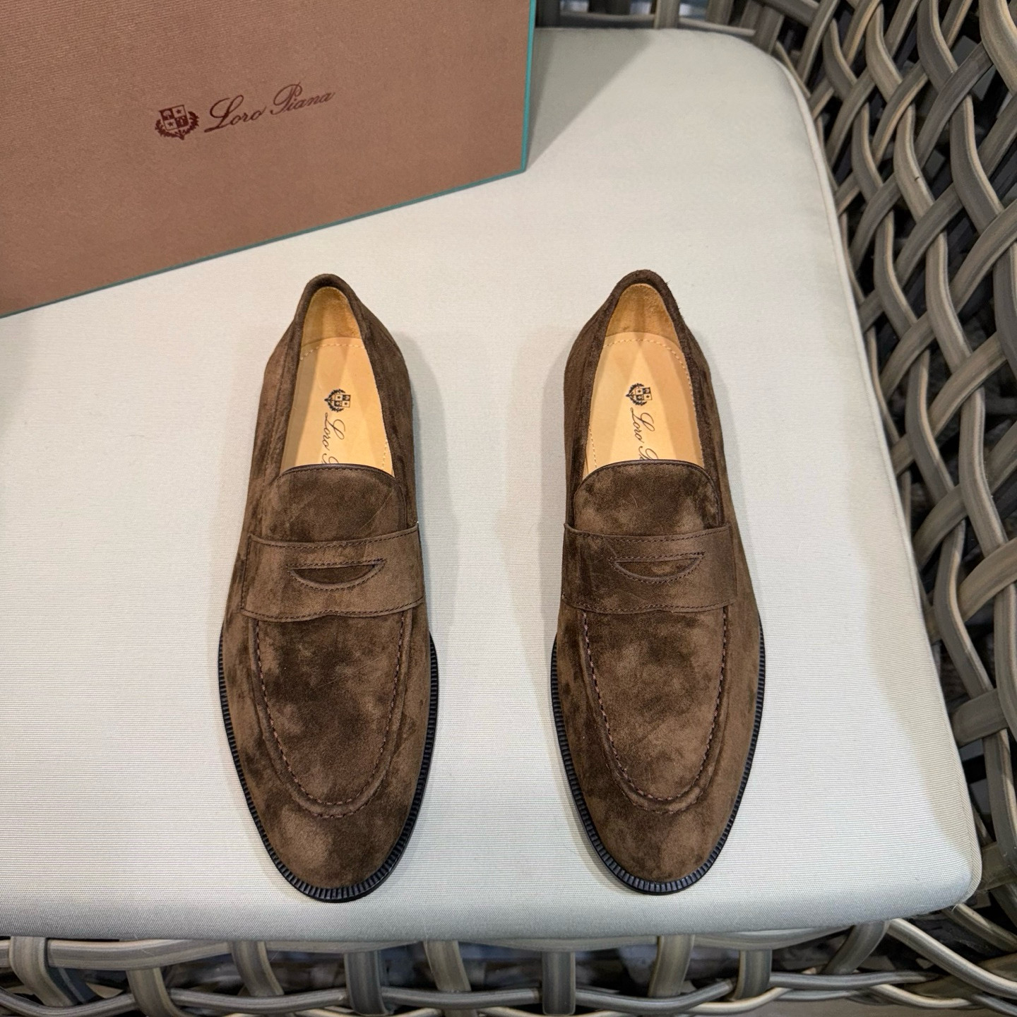 로로피아나 남자 구두