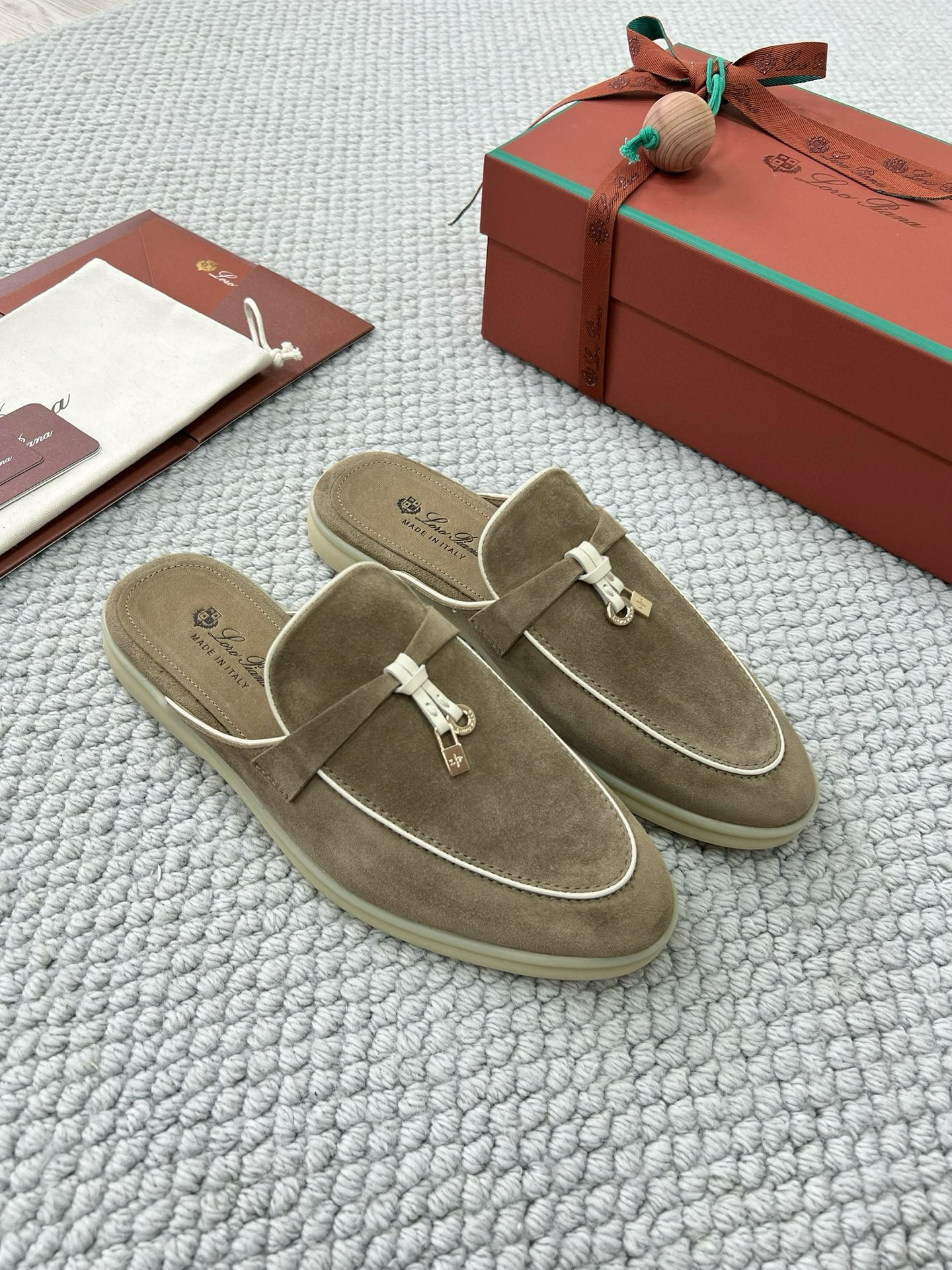 로로피아나 여자 슬리퍼 신발