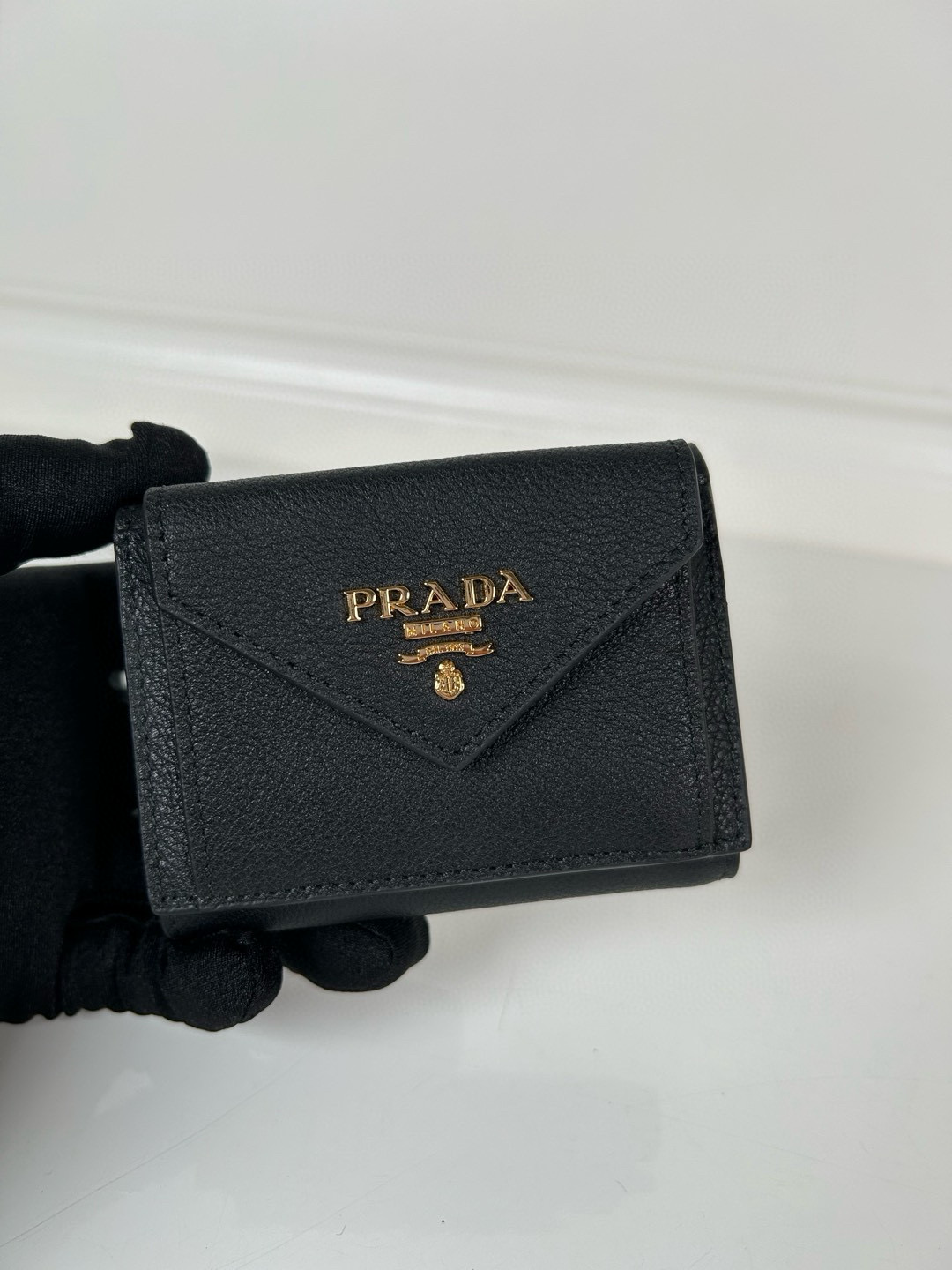 프라다 1MH021 여자 반지갑