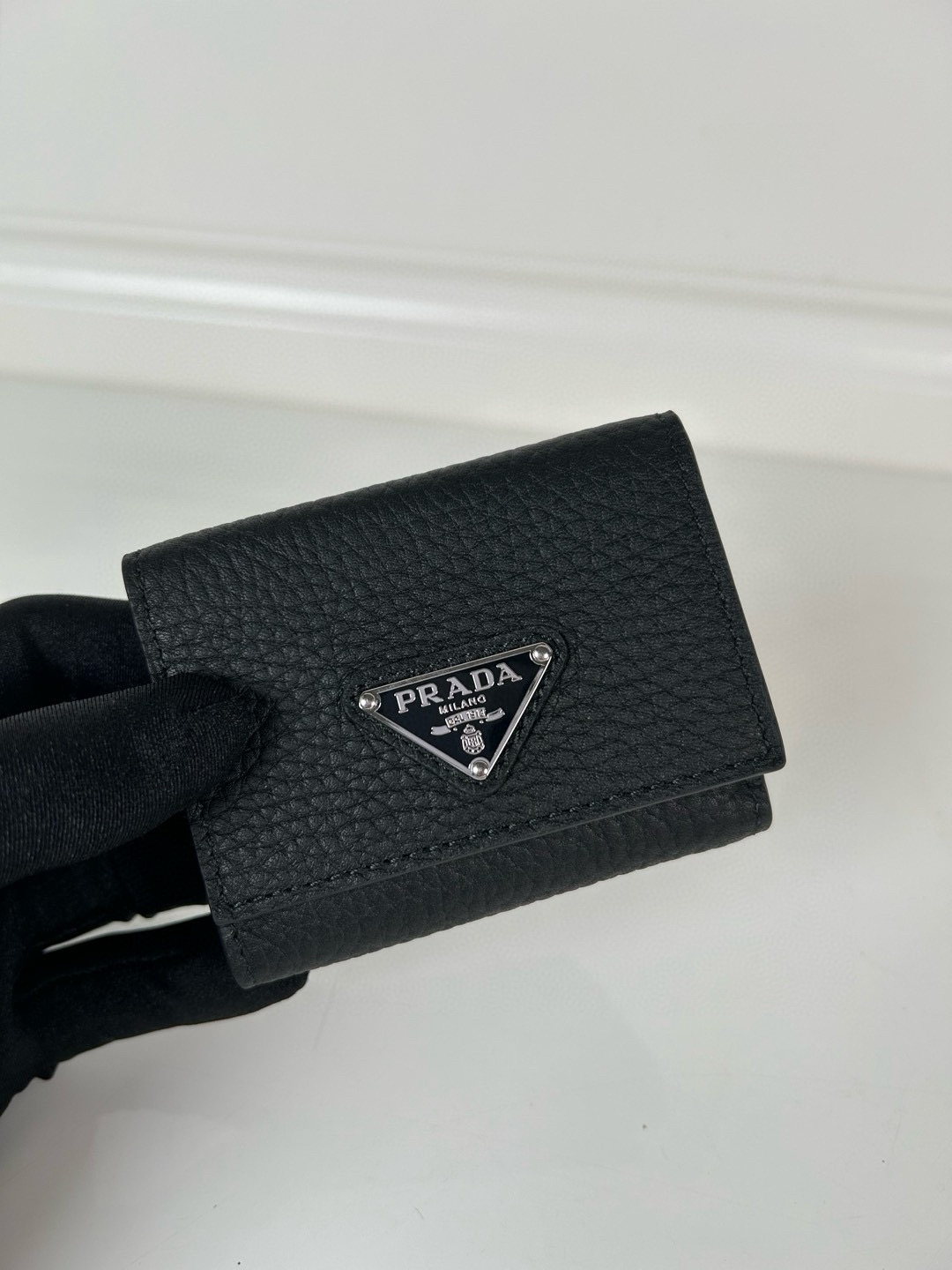 프라다 2MH042 여자 반지갑