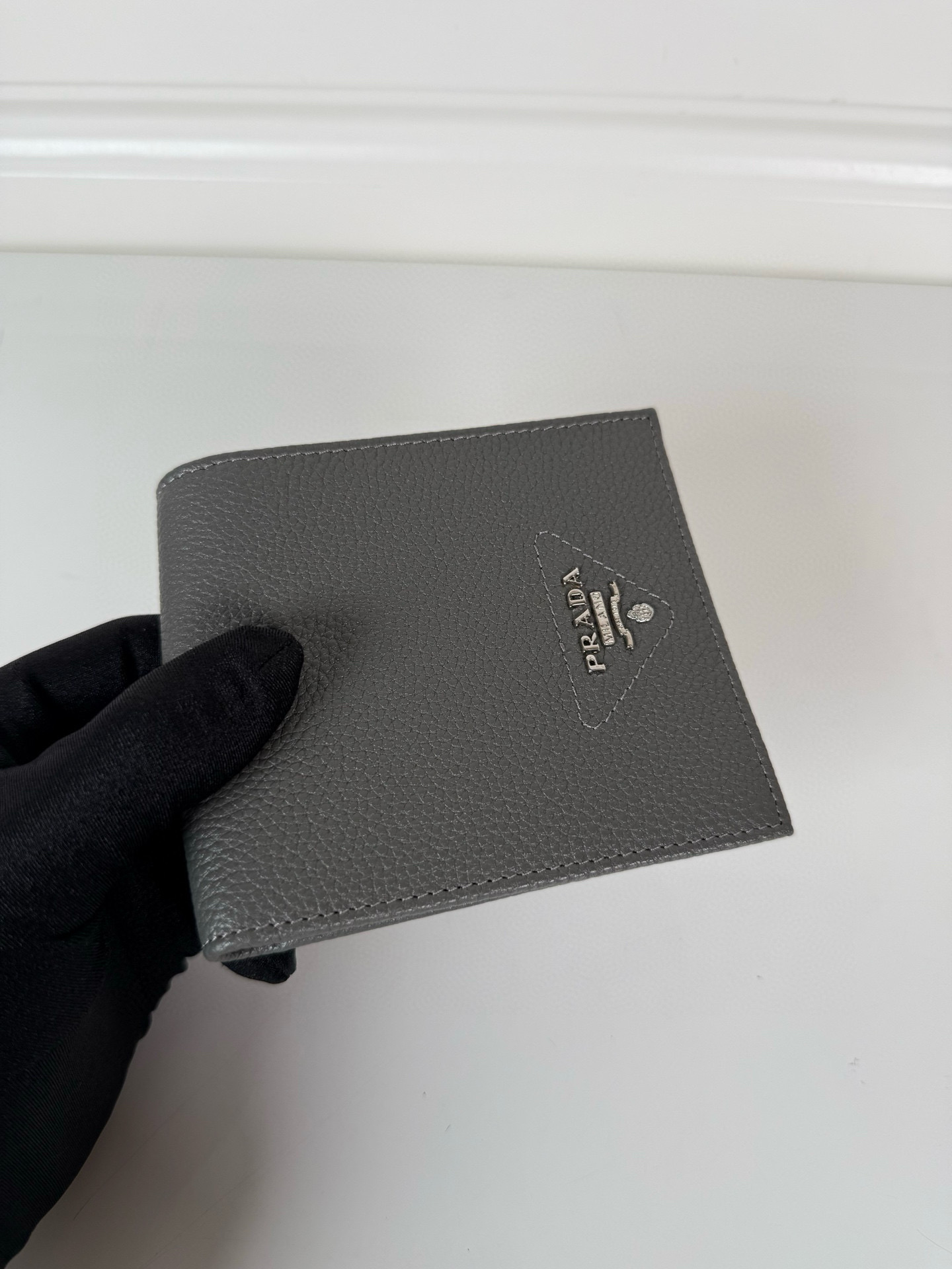 프라다 2M0513 남자 반지갑