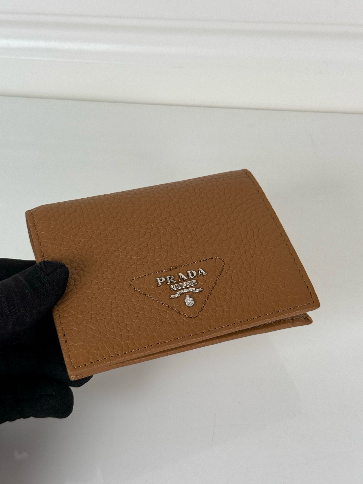 프라다 1M0204 여자 반지갑