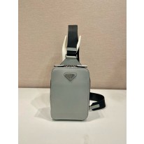 프라다 2VZ106 슬링백 남자가방