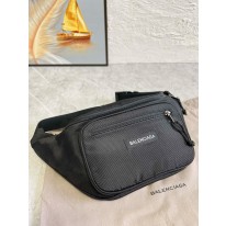 발렌시아가 벨트백 힙색 슬링백 허리가방