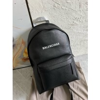 발렌시아가 백팩