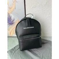 발렌시아가 백팩