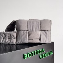 보테가베네타 755182 남녀공용가방