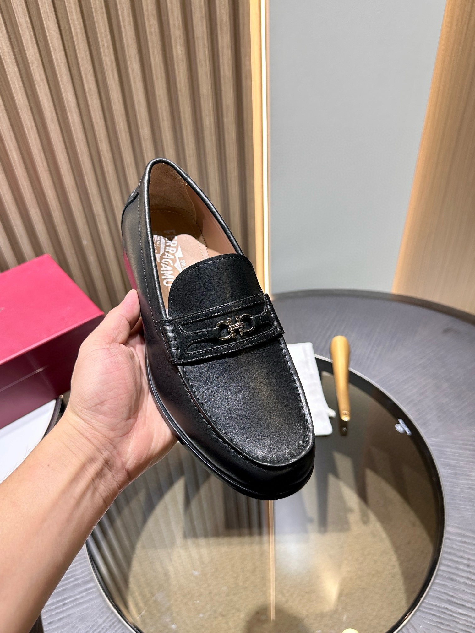 페라가모 남자 구두