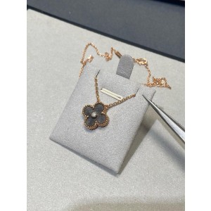 반클리프앤아펠 목걸이