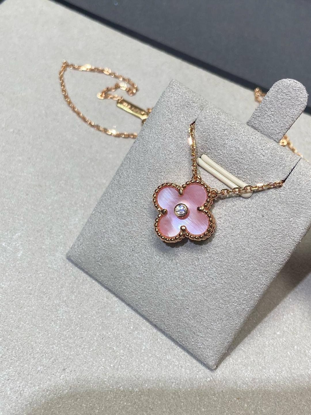 반클리프앤아펠 목걸이